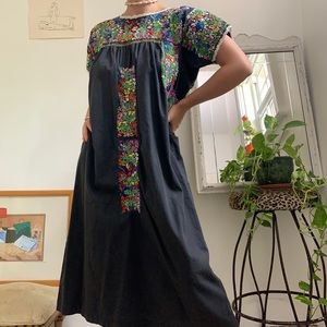 Vintage 70s Oaxacan Mexican Black Floral Embroidered Midi Frock Dress